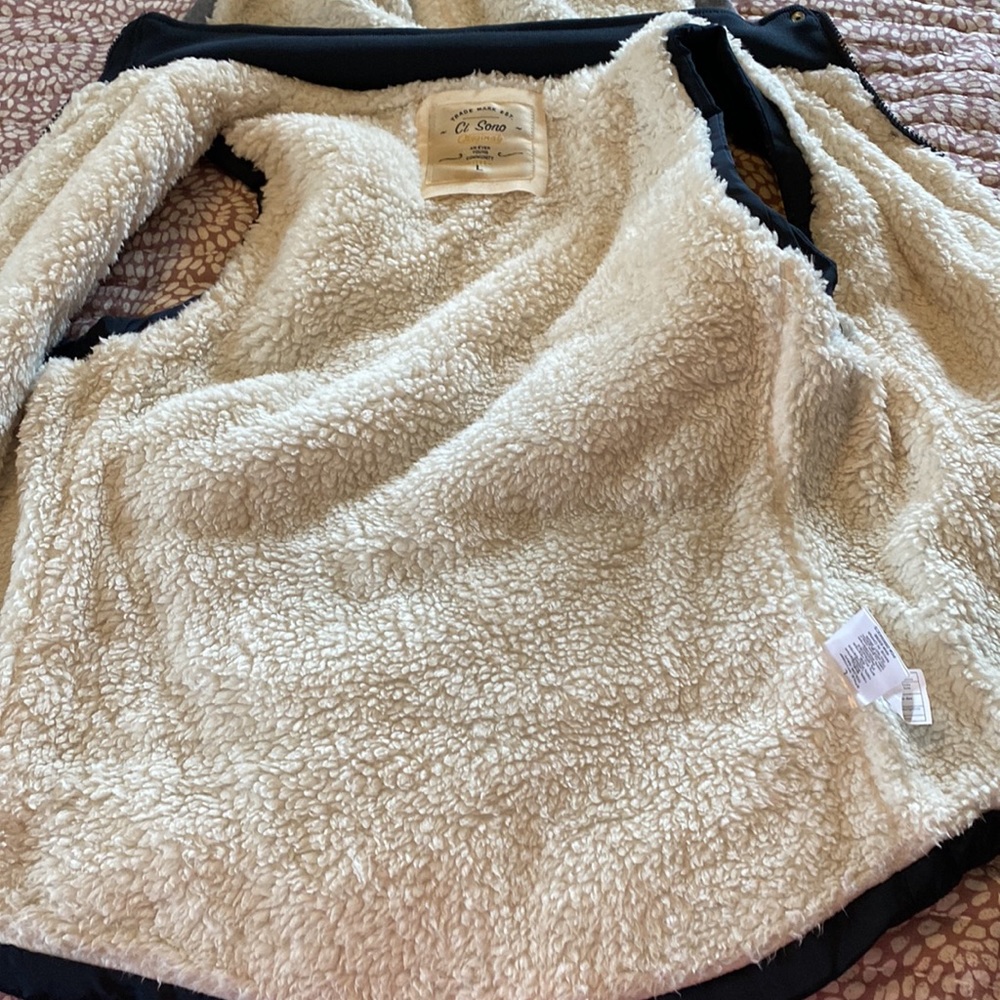 Sherpa lined Vest - Picture 8 of 12